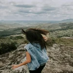 cool wind after a climb can change hiking body temperature on exposed terrain
