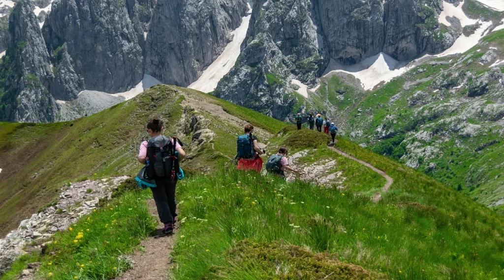 staying aware on a hiking trail with multiple hikers sharing the path