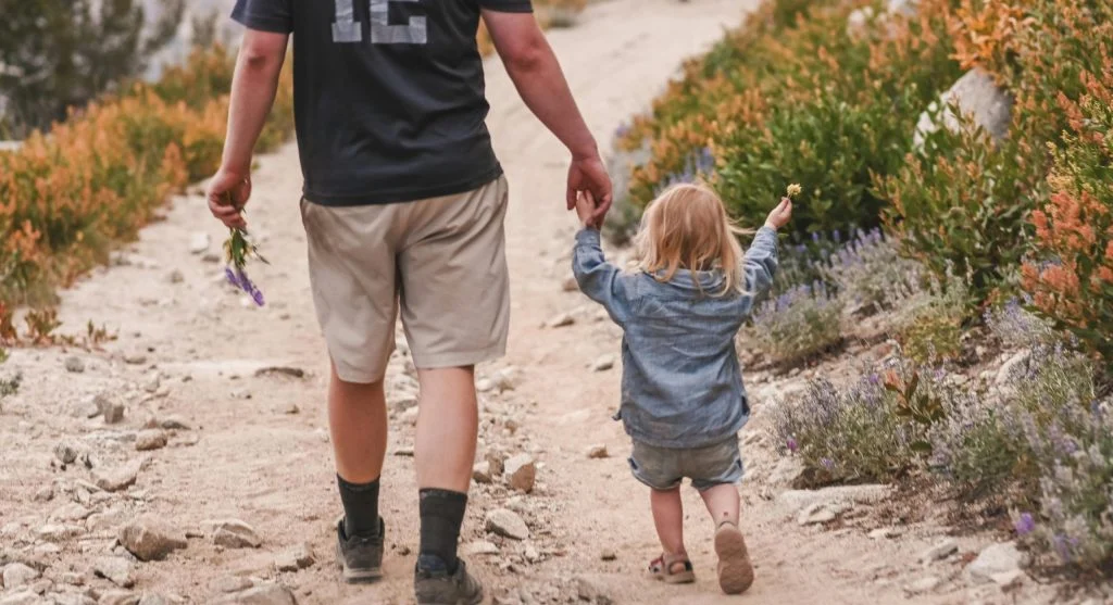 kids on short trail hike with family