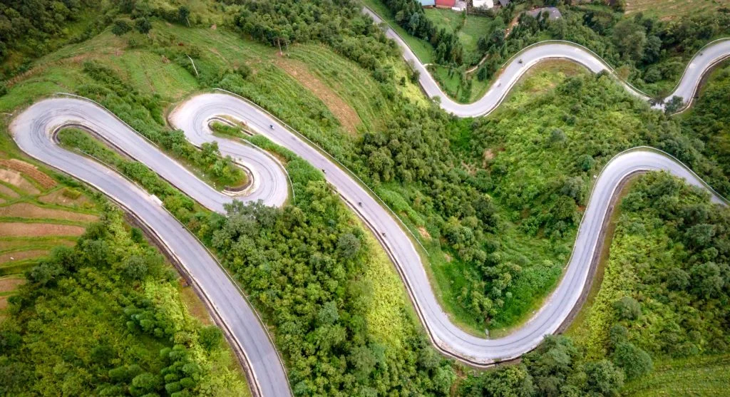 Winding routes often feel shorter because the trail changes and hides some of the distance