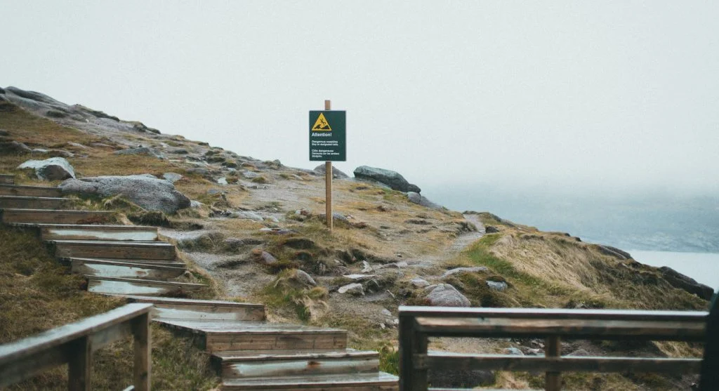Hikers should slow down after the first slip instead of waiting for a bigger warning