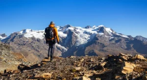 Why Solo Hikers Should Pick a Turnaround Time Before the Trail Starts Feeling Easy