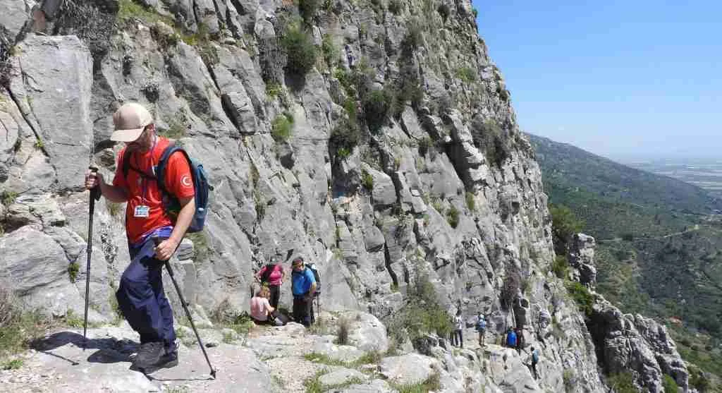 Hikers often lose more time than expected on gentle trails